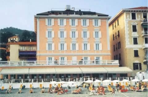 Hotel Savoy Varazze Exterior photo
